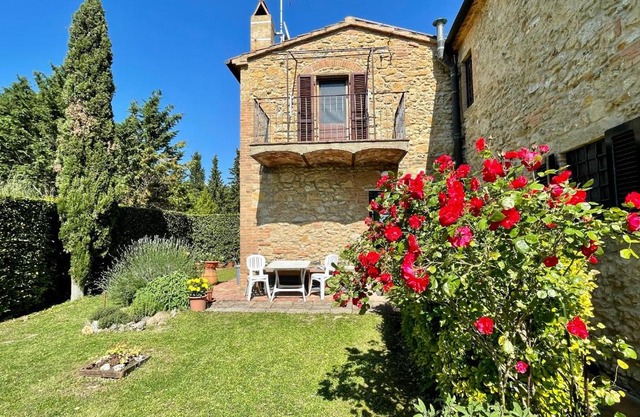 Podere Morena with sea view, private garden, by ToscanaTour Luca