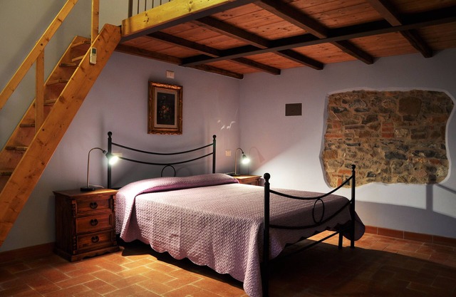 "PodereCampiAlMare" home ELM with pool, free WI-FI -jacuzzi