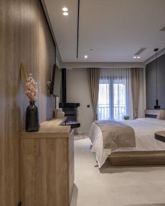 Polyzos Luxury Suites Meteora #4 - Adults Friendly