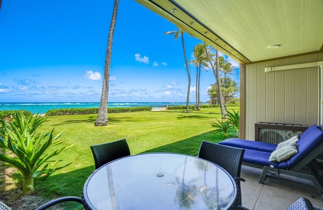 Pono Kai B101, Udated, Beachfront, AC, Walk to Town, Sunrise Views