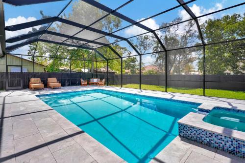 Pool and Spa Home - Close to Bonita Beach