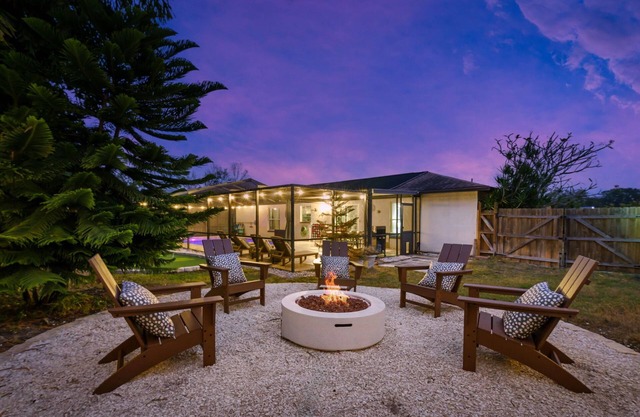 Pool & Fire Pit Retreat – Sleeps 14, No Flood Zone