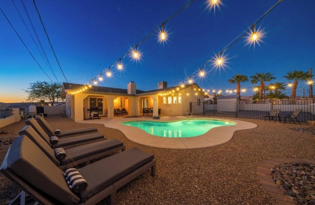 Pool | Pet Friendly | Games | Sleep 10 +