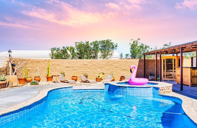 Pool, Spa, Suana, Theater, MiniGolf & Pet-friendly