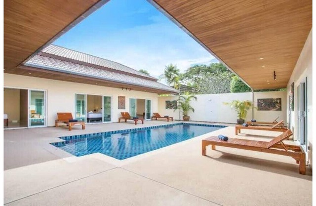 pool villa rawai saiyuan