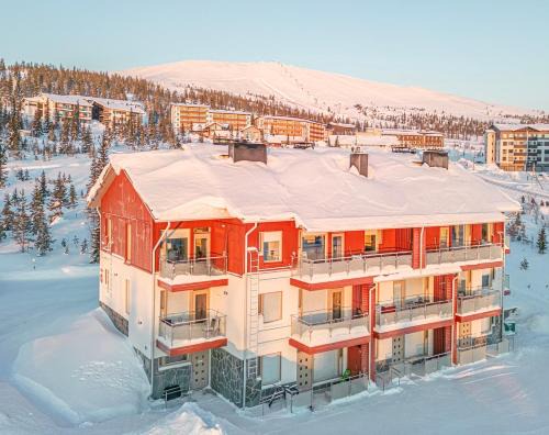 Porokello, talvikaudella 2 hissilippua, 2 skilift-tickets in winter