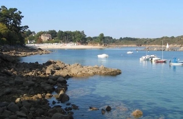 Port-Manech, 150-sq.m house, south facing, 800 m away from the beach