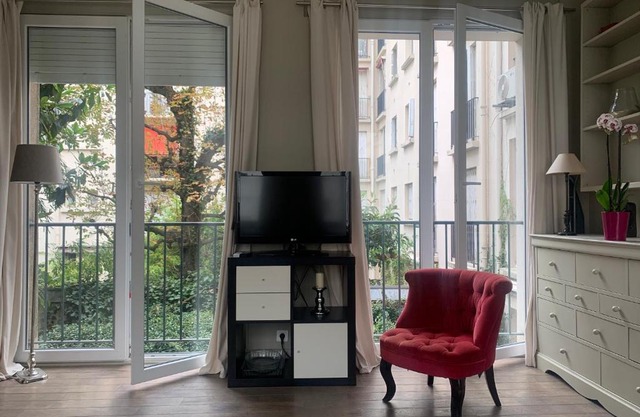 Porte Maillot-Charming and calm studio at Neuilly