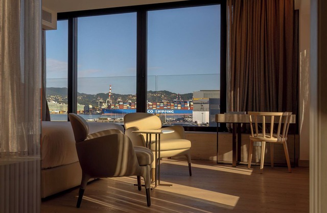 Porto Lotti Suite Hotel