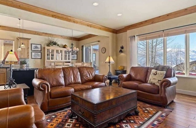 Powder Mountain Wolf Den TR11 | Pool | Allows Dogs