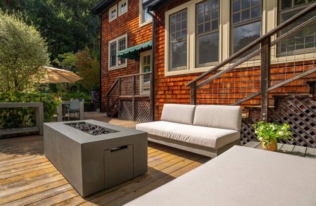 Premier 3 BD with Pool, Outdoor Dining