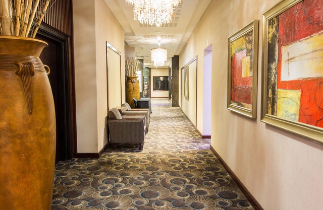 Premier Hotel OR Tambo