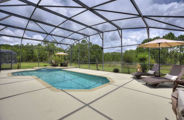 Premium home, pool and spa, with Inclusive Resort Amenities