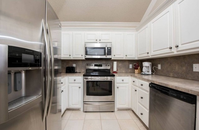 Preston Place - 3BR/2BA - Pet Friendly