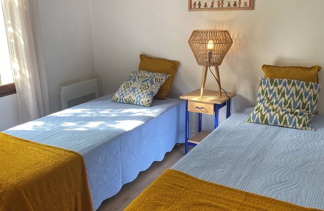 Pretty little villa 10 minutes from the town center