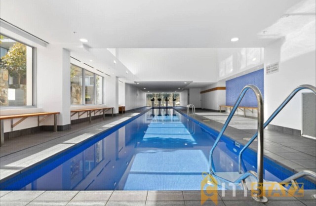 Pretty Penthouse - Close to ANU
