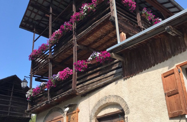 Pretty T4 with sunny garden in Saint Véran la Chalp