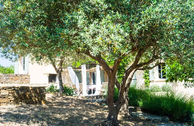 Pretty villa with pool in tranquil countryside near the beaches of St Tropez