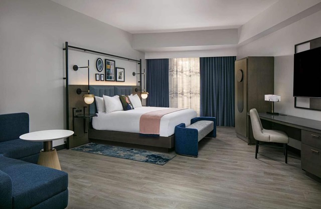 Prime Downtown Location! Classy and Pet-friendly Accommodation Near The Capitol