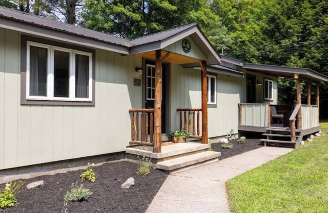 Private Adirondack Bear Retreat