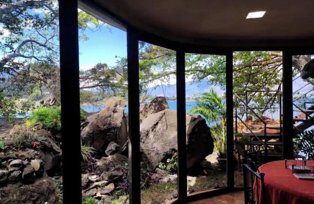 Private beachfront Lake House - Cerro de Oro