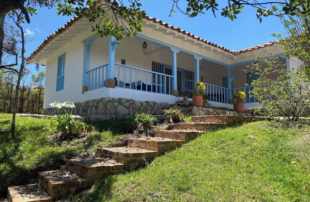 Private cottage | Pet friendly, garden and mountain view