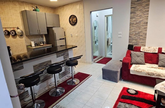Private Cozy 1-Bedroom Apartment Ground Floor with WiFi and AC.