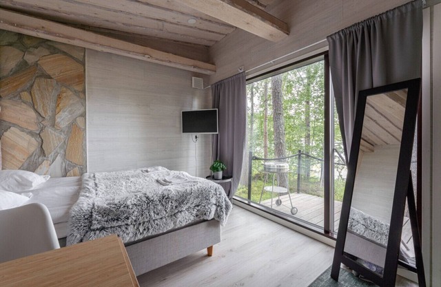 Private High Quality Suite with Sauna & Lake Views