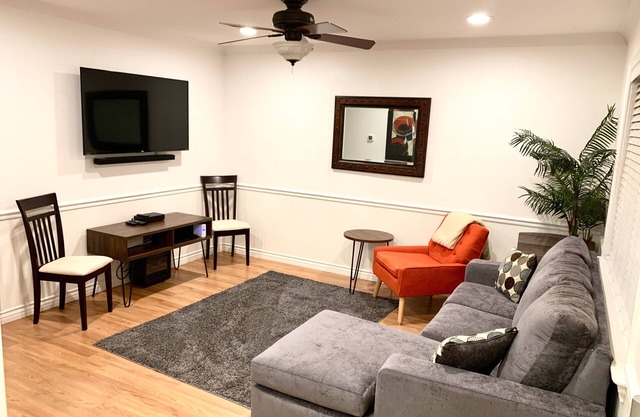 Private home in Livermore CA, near Bart Station