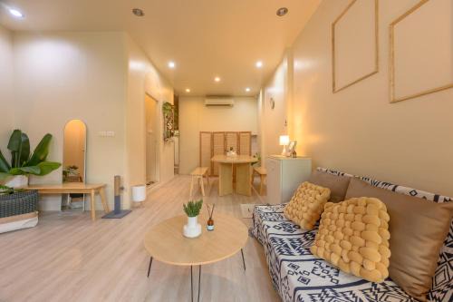 Private house 4bedrooms at Thonglor 4bath5toilet 10people