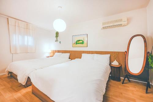 Private house of a newlywed couple in Sinchon