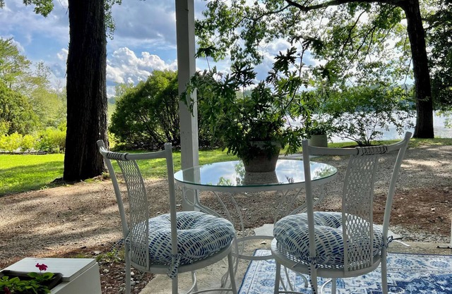Private Little Lakeside Luxury Cottage - Make Summer Memories in Wolfeboro