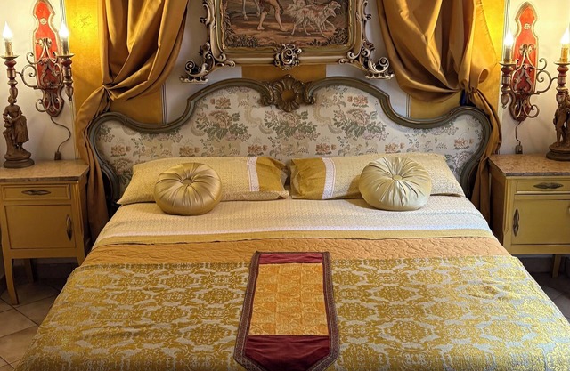 PRIVATE LODGING FROM THE 1600S IN THE CENTER