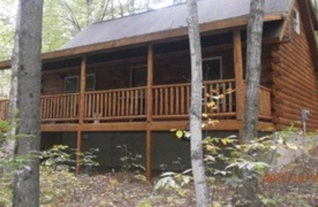Private LOG CABIN near SHANTY CREEK RESORTS - Vacation Wonderland !!!