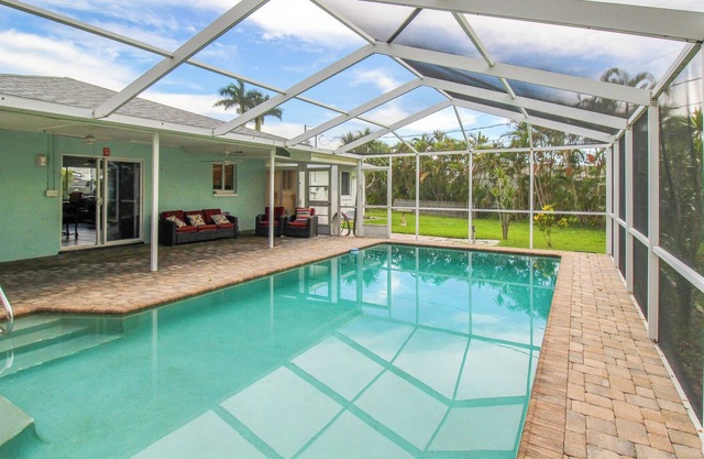 Private Pool Home, Bare Feet Retreat
