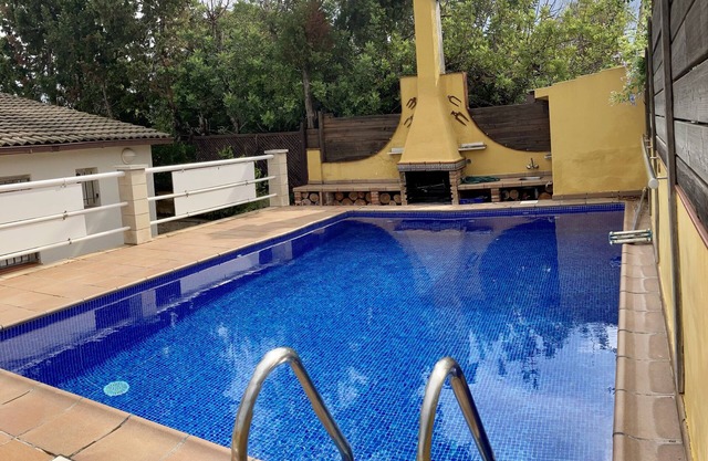 Private pool near beach, playground, wifi and BBQ Calafell, El Vendrell