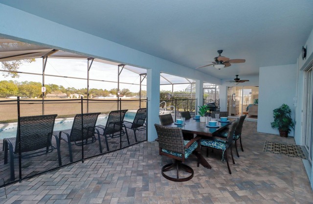 Private Pool Oasis Near Disney | Sleeps 8
