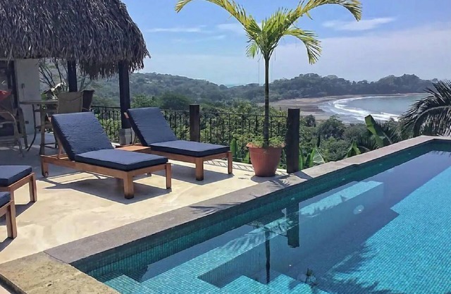 Private Pool>Outside Living Area>Close Ocean View