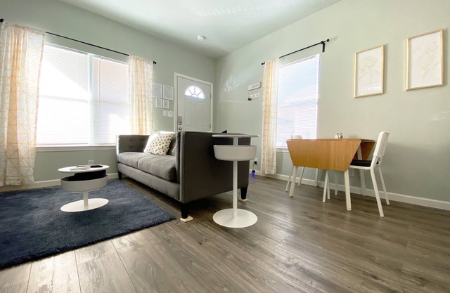 Private Retreat 1,286+ 5-Star Reviews Couple Escape