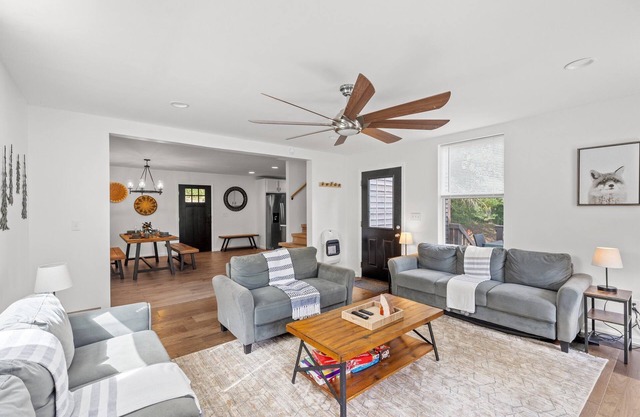 Private Ridgetop Retreat RRG: Hot Tub & Dogs OK