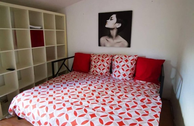 Private room in a 114 m² house 2 minutes walk from the CERGY woods