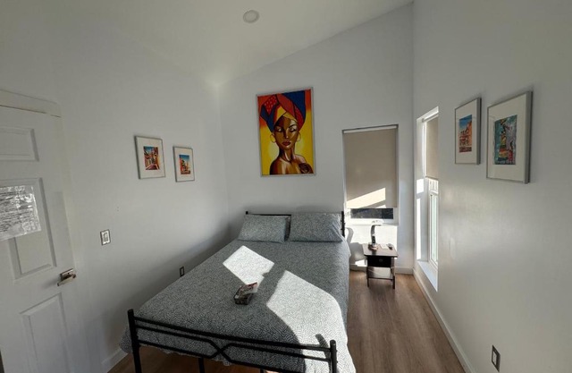 Private room in west Seattle Cartagena inspired