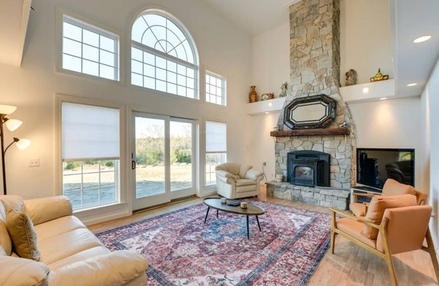 Private spacious home on MDI