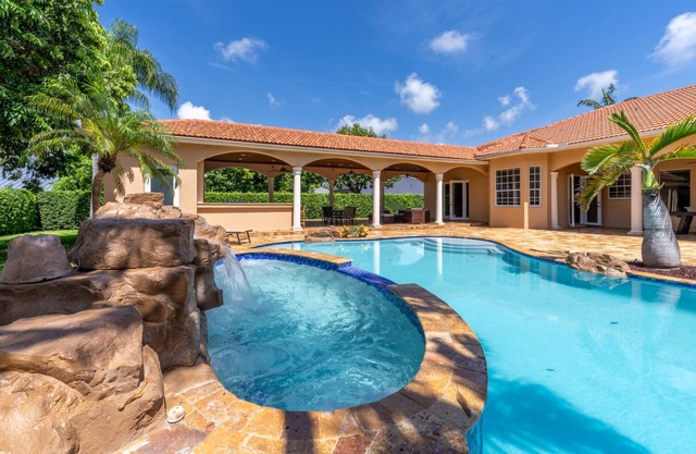 Private Villa Pool & Waterfall