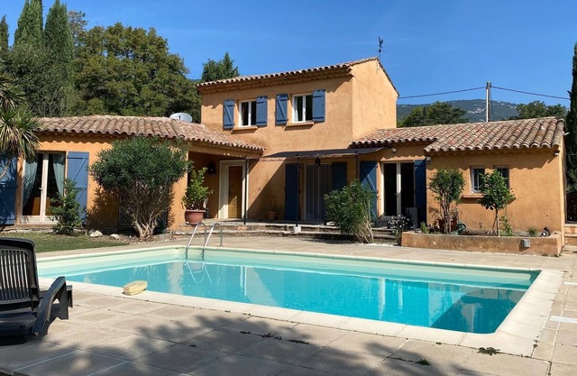 Private villa surrounded by beautiful scenery ideal for families and friends