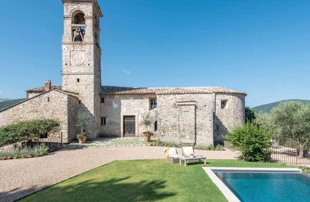 Private villa with swimming pool in Umbria