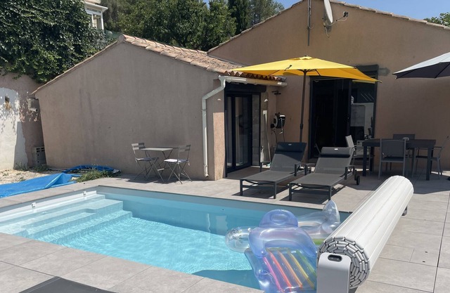 Privet housse with pool and jacuzzi