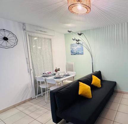 Proche Disney Paris Appartement cosy et familial pour 4 Pers-Wifi-Parking Privé