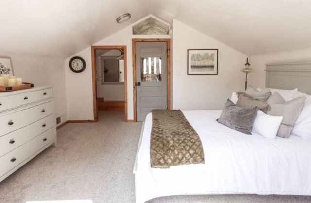 PROMO 5% WEEKLY AND 10% MONTHLY DISCOUNT! Mountain Hideaway Near Palmer Lake.