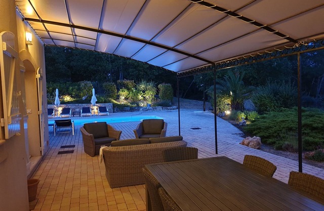 Provençal villa nestled in a green setting